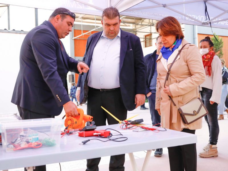 Seferihisar Belediyesi Bilim Şenliği başladı
