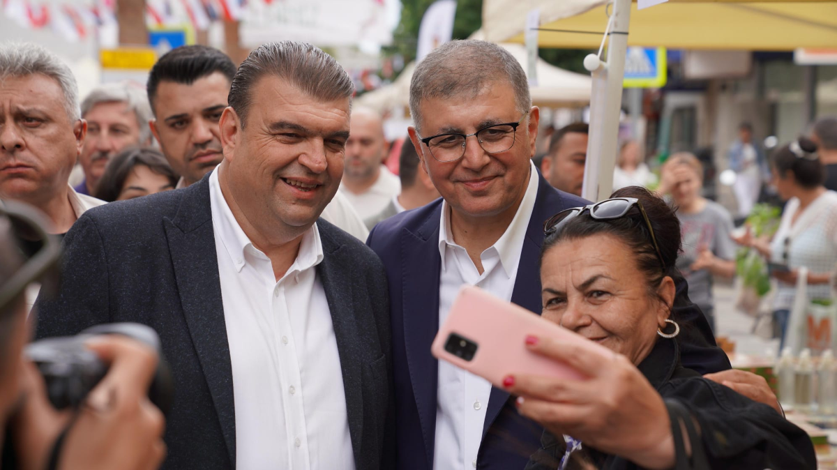 Seferihisar’da 13. Yerel Tohum Takas Şenliği coşkuyla gerçekleşti; 500 bin fide dağıtıldı
