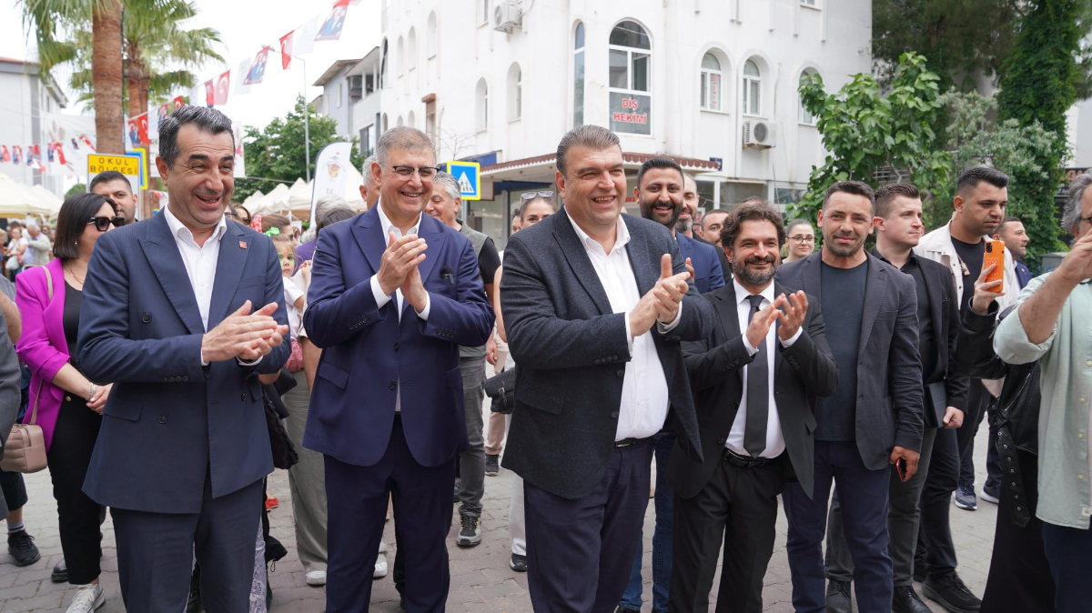 Seferihisar’da 13. Yerel Tohum Takas Şenliği coşkuyla gerçekleşti; 500 bin fide dağıtıldı
