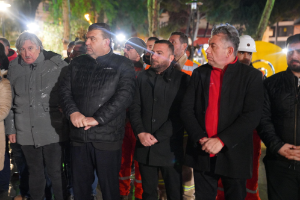 04.17’de duran saat, hiç dinmeyen acılar; Seferihisar 6 Şubat’ı unutmadı