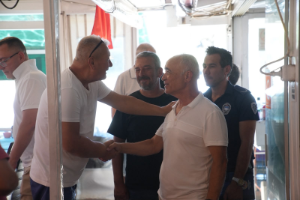 Başkan Vekili Fuat Gümüş Sığacık esnafını dinledi