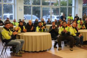 Başkan Yetişkin belediye çalışanlarının yeni yılını kutladı