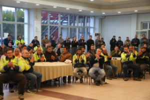 Başkan Yetişkin belediye çalışanlarının yeni yılını kutladı