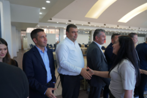 Başkan Yetişkin personelle bayramlaştı