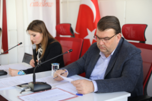 Depremin acısı Mecliste bir kez daha hissedildi; Seferihisar’dan Arguvan’a kardeşlik eli