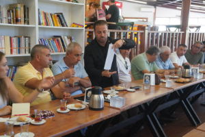 Fuat Gümüş muhtarlarla Çamlık Genç Kafe’de buluştu