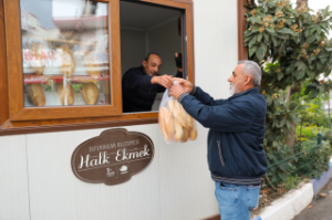 Halk için, halkla birlikte: Seferihisar’da Halk Ekmek