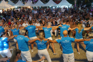 Sanatçılar Şehri’nde TeosFest 2026 coşkuyla başladı