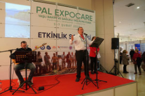 Seferihisar Belediyesi 3. Yaş Üniversitesi, PAL Expocare Fuarı’nda büyük ilgi gördü