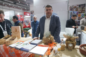 Seferihisar Belediyesi, AGROEXPO’da yerini aldı; Yerel ürünler yoğun ilgi gördü