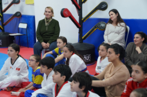 Seferihisar Belediyesi Taekwondo sporcularına Türkiye Şampiyonası öncesi "Psikolojik Destek”