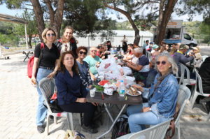 Seferihisar Belediyesi ve İlçe Tarım Müdürlüğü'nden Uygulamalı Eğitim