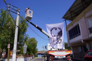 Seferihisar Belediyesi’nden Atatürk’e saygısızlığa bayraklı yanıt