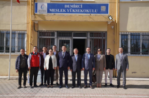 Seferihisar Belediyesi’nden Demirci’ye Ziyaret: Cittaslow ve Projeler Anlatıldı