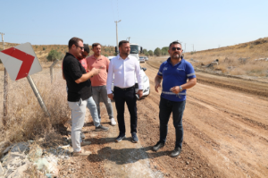 Seferihisar’da 2 kilometrelik yol yenileme çalışması başladı