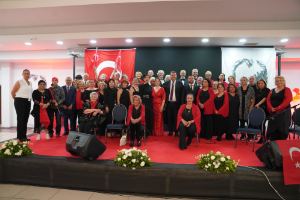 Seferihisar’da 29 Ekim Cumhuriyet Balosu’nda coşku dolu gece