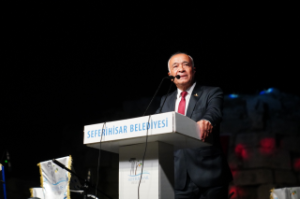 Seferihisar’da 30 Ağustos coşkusu Kaleiçi’ne sığmadı