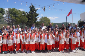 Seferihisar’da bahar üç koldan geldi: "Hıdırellez Coşkusu” ilçeyi sardı