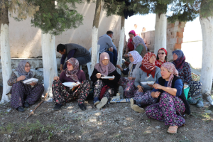 Seferihisar’da bahar üç koldan geldi: "Hıdırellez Coşkusu” ilçeyi sardı
