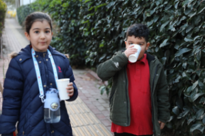 Seferihisar’da güne dayanışmayla başlangıç: Sıcak Çorba İkramı