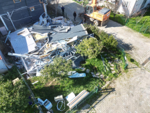 Seferihisar’da kaçak yapılarla mücadele sürüyor: 11 yapı için yıkım çalışmaları başladı