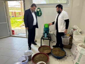 Seferihisar’da sıfır atıkla mama üretimi başladı