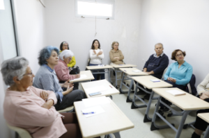 Seferihisar’da yaş almak hayata katılmaktır; Seferiçınar Yaş Alma Merkezi 2000 üyesiyle umut ve dayanışmanın adresi oldu