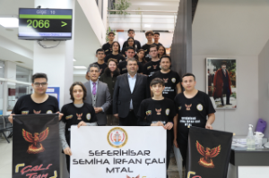 Seferihisar’dan robot yarışmalarında "Türkiye Birinciliği”