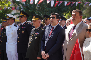 Seferihisar’ın Kurtuluşu’nun 103. yılı törenle kutlandı