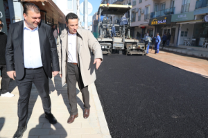 TEMEL CİNGÖZ CADDESİ’NDE SONA GELİNDİ, ESNAFIN YÜZÜ GÜLDÜ