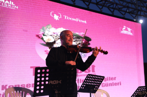 TeosFest başladı;  "Sanatçılar Şehri” Seferihisar sanatla buluştu