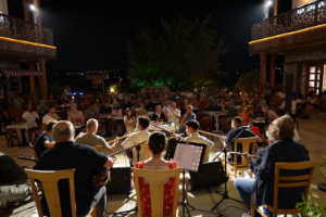 TeosFest'in ikinci gününde müziğin ve sanatın ritmi düşmedi