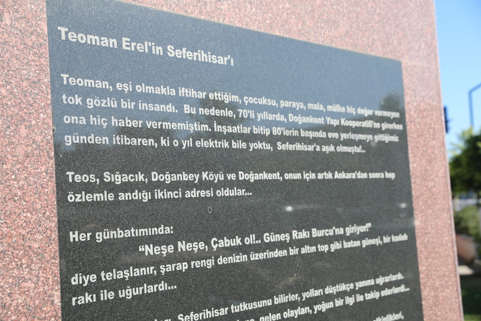 Gazeteci Yazar Teoman Erel 30. ölüm yıldönümünde unutulmadı