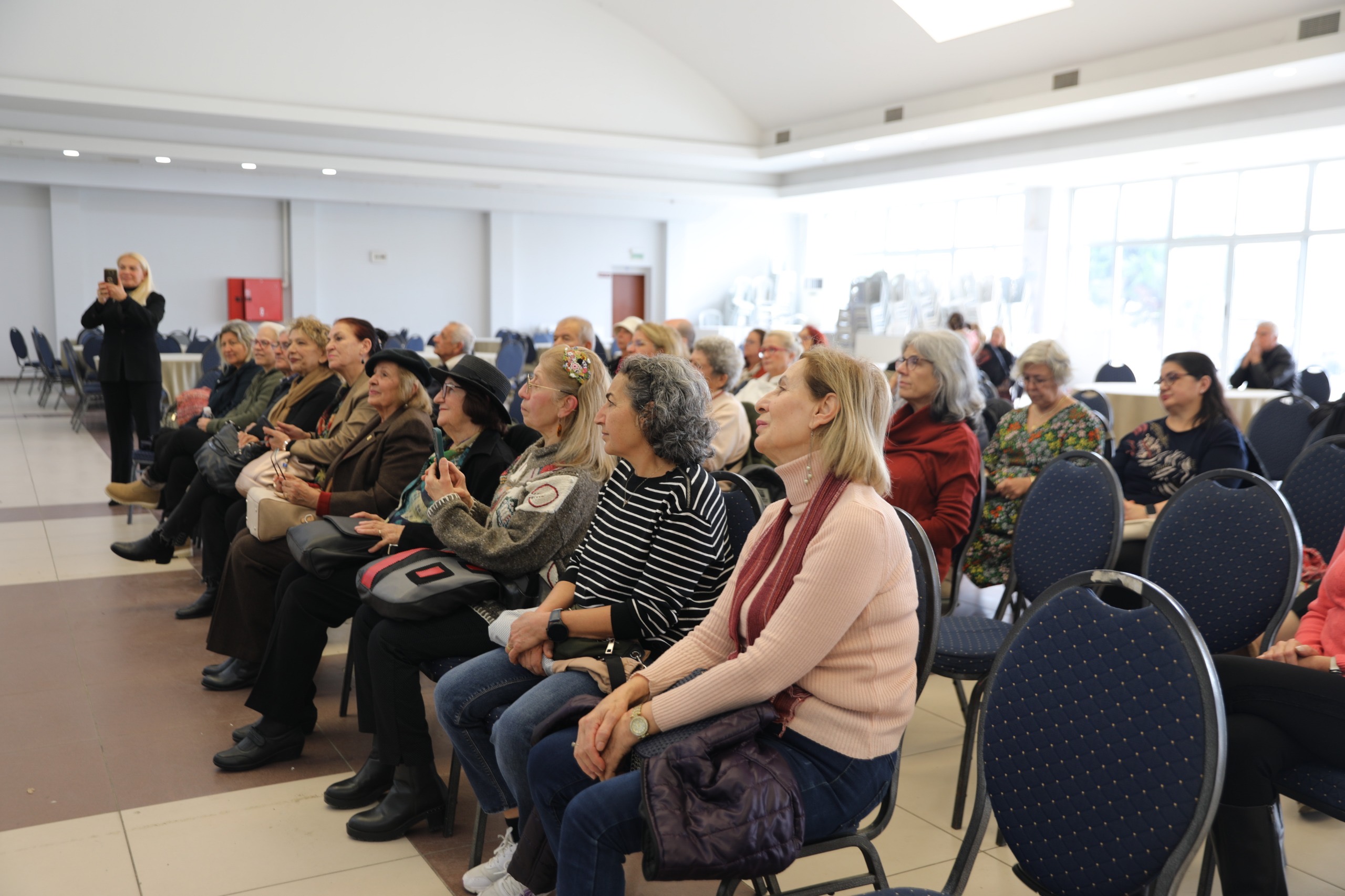 Seferihisar’da kişisel gelişim sohbetleri devam ediyor