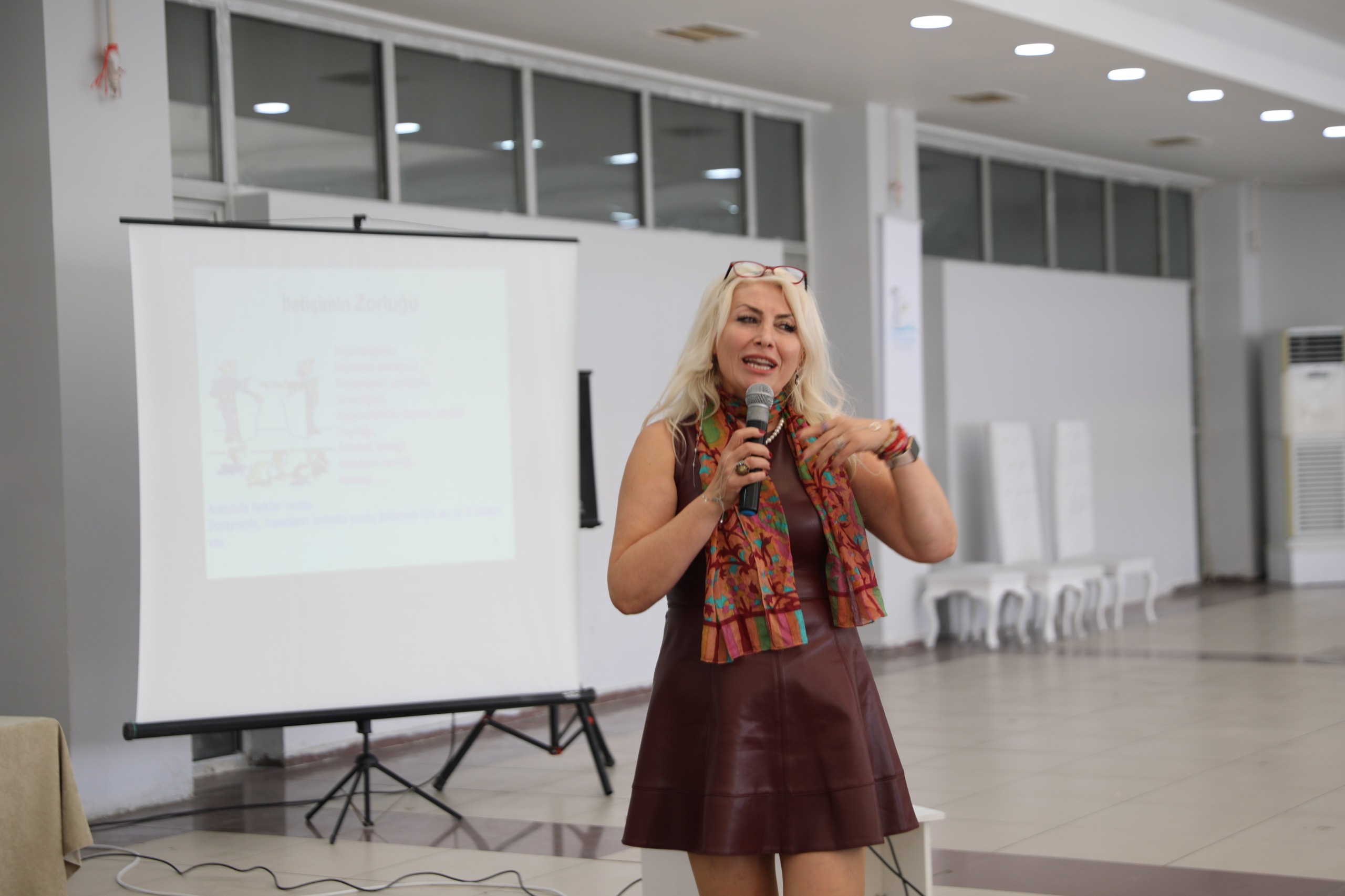 Seferihisar’da kişisel gelişim sohbetleri devam ediyor